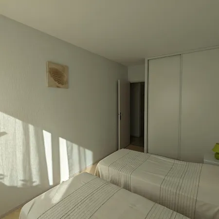 Апартаменты Centre - Joli T3 Confort - 4 Personnes - Balcons - Parking Securise - Fr-1-420-34