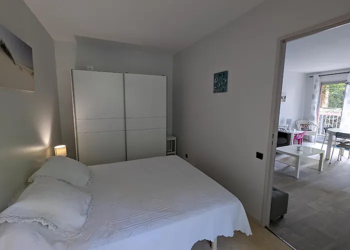 Centre - Joli T3 Confort - 4 Personnes - Balcons - Parking Securise - Fr-1-420-34 Lägenhet *