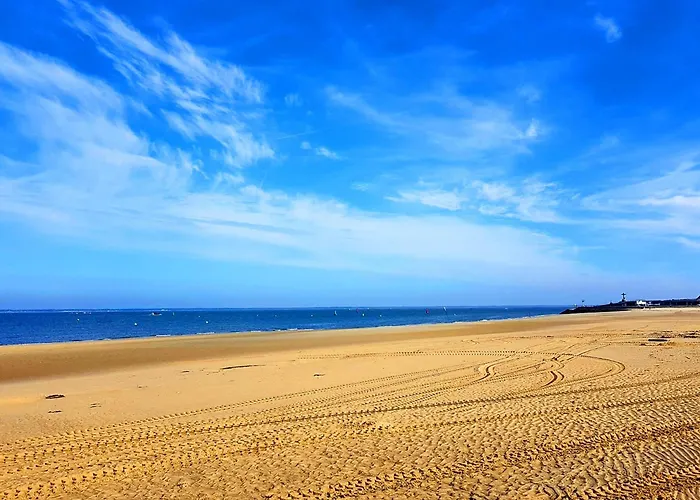 Centre - Joli T3 Confort - 4 Personnes - Balcons - Parking Securise - Fr-1-420-34 شقة *